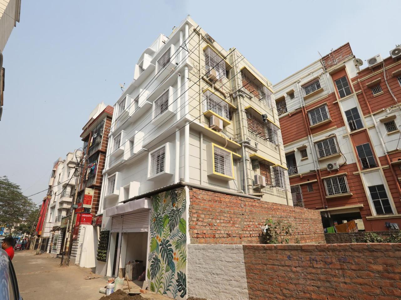 Oyo 15637 Transit Express Hotel Kolkata Exterior photo