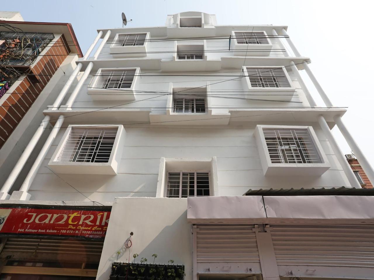 Oyo 15637 Transit Express Hotel Kolkata Exterior photo